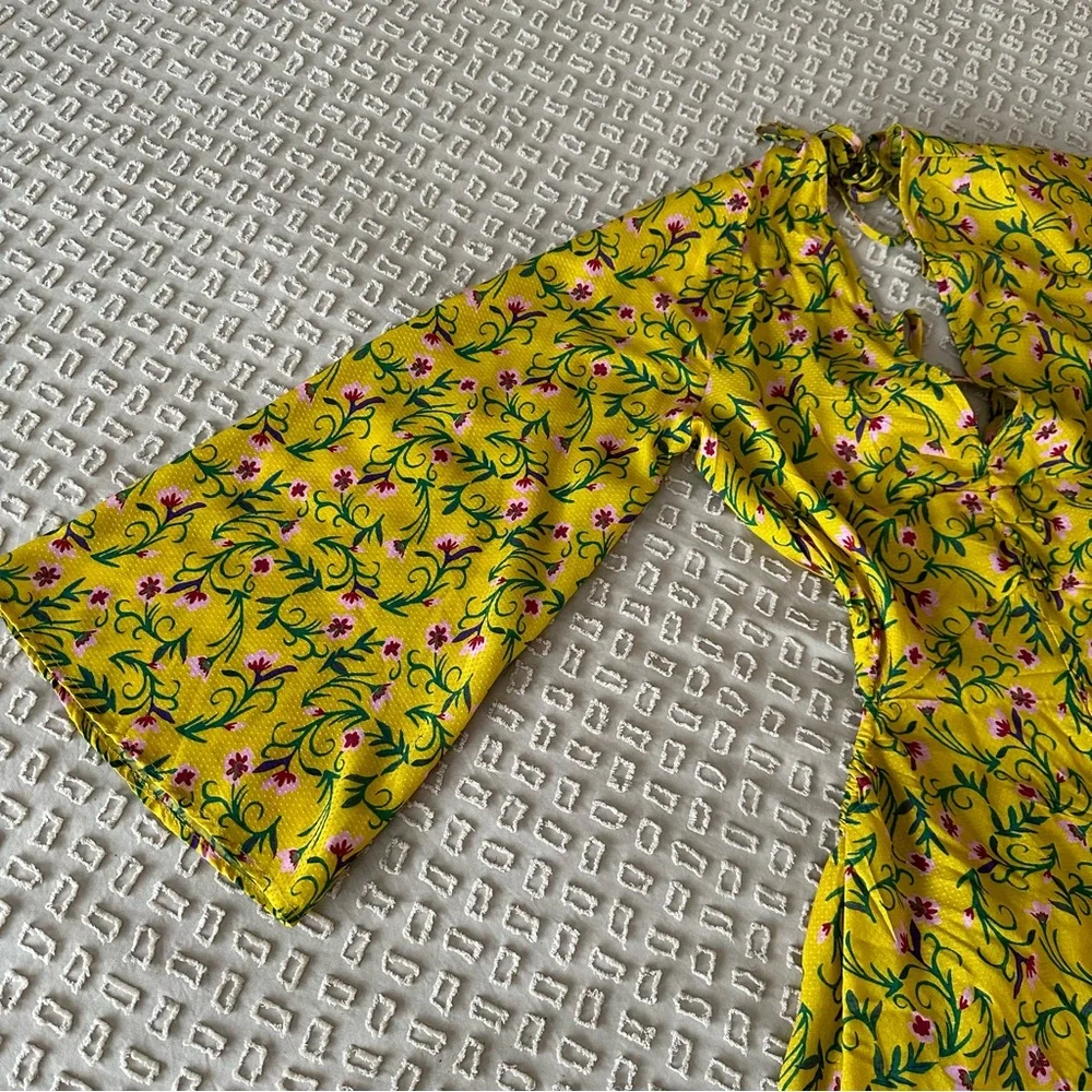 Anthropologie The Magnolia Floral Open Back Romper Size S - Picture 7 of 14
